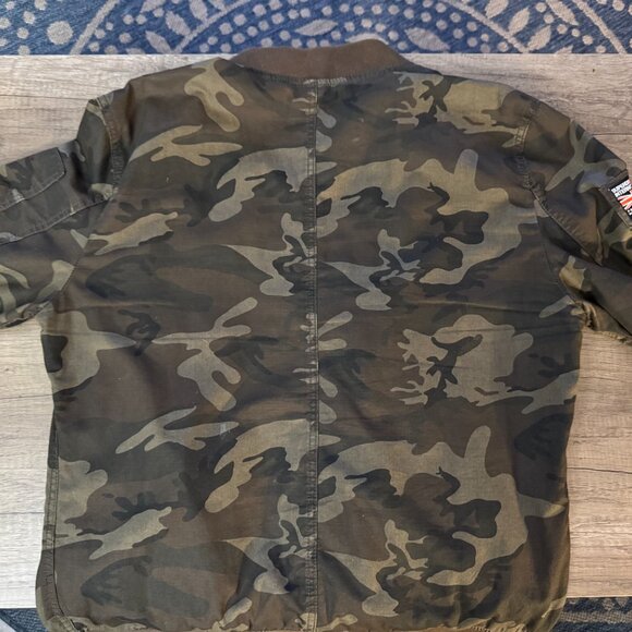 SUPERDRY Camo Bomber - Picture 4 of 7